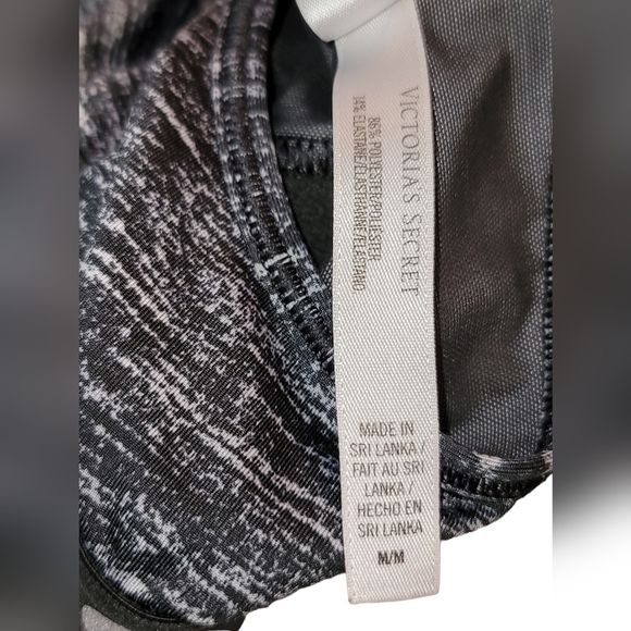 VICTORIA'S Secret Sport Bra Set of 2 - Picture 10 of 12